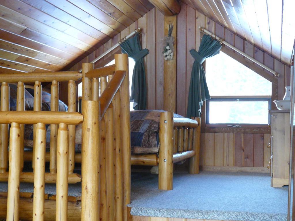 Hitching Post Resort Kelowna Room photo